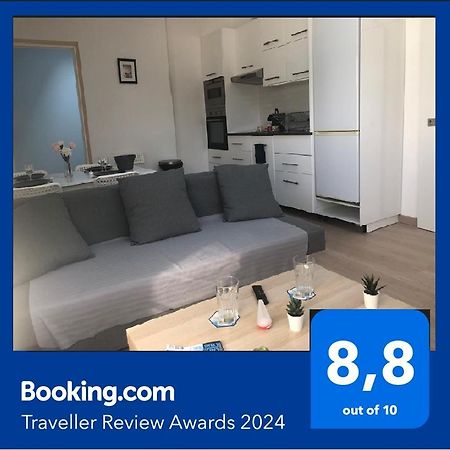 Appartement Paisible Proche Centre Ville Bron Esterno foto